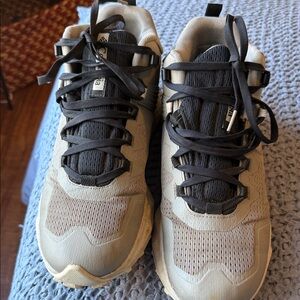 Columbia Gray Sneakers